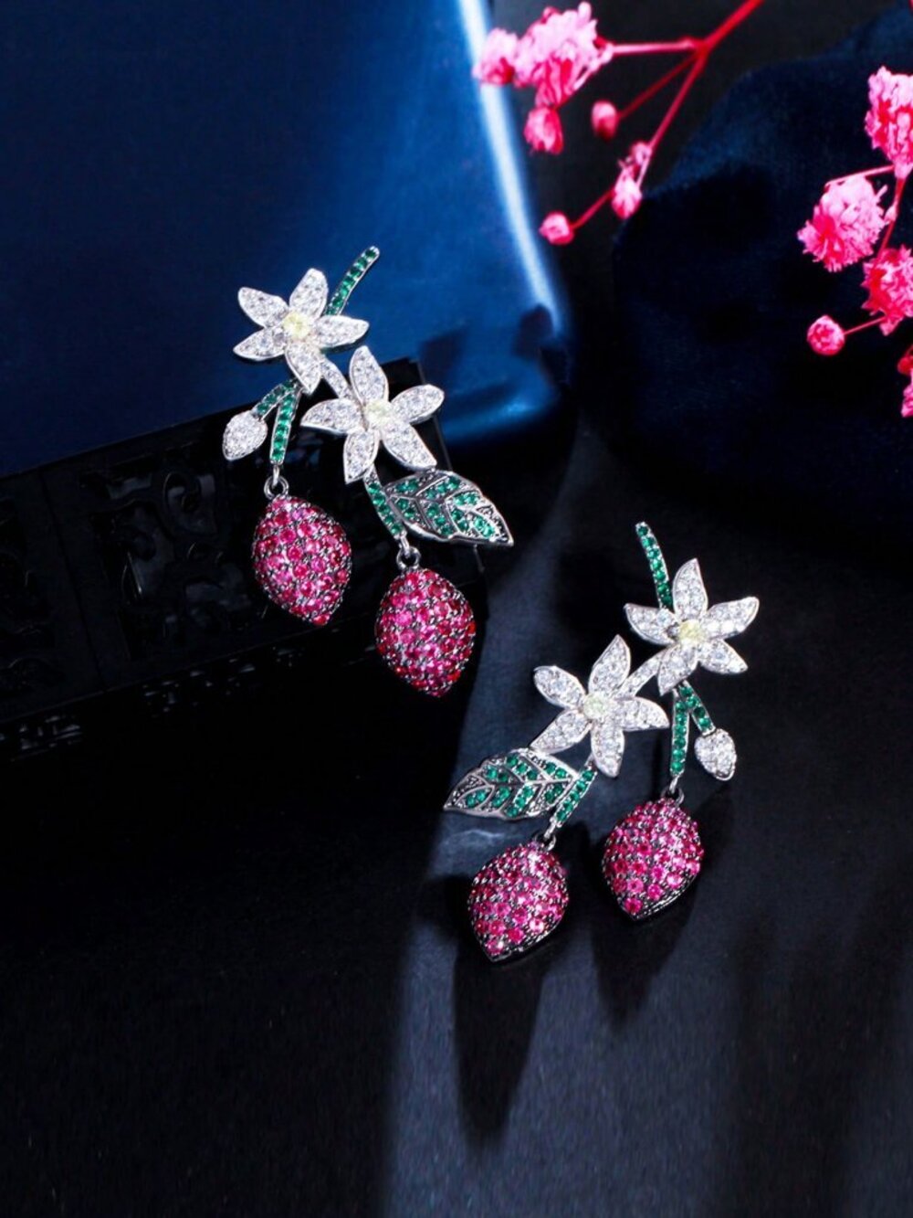 Elegant Women's Sparkling Dangling Drop Flower Leaf Luxury Earrings - Picture 5 of 7